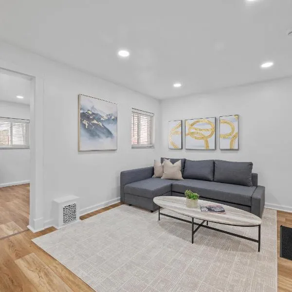 Pittsburgh Millvale Modern and Cozy 1 Bedroom Apartment with Parking, hotel di Millvale
