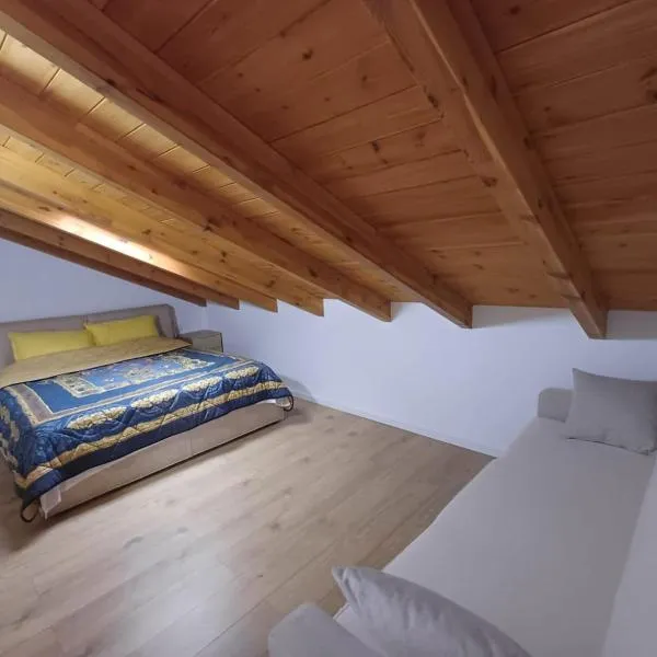 Stone Guesthouse Kajo Roshnik, hotel in Berat
