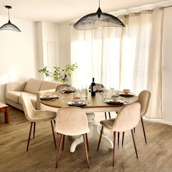 Maison climatisée 3 chambres avec jardin, hotel u gradu Pontenx-les-Forges