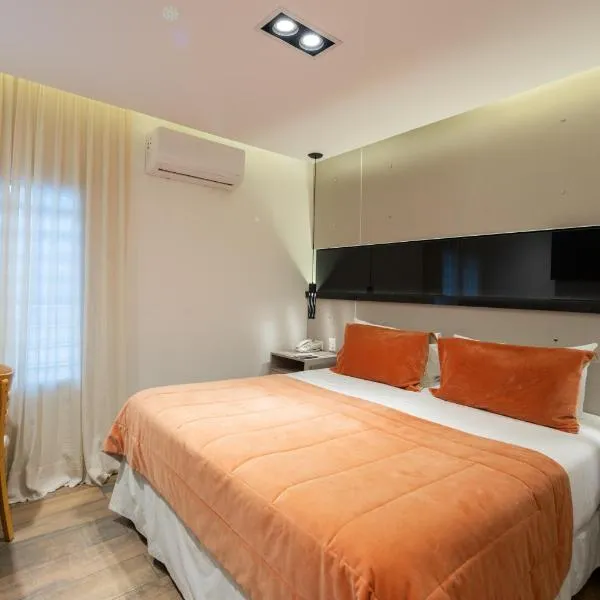Global Hotel, hotel in Centenario
