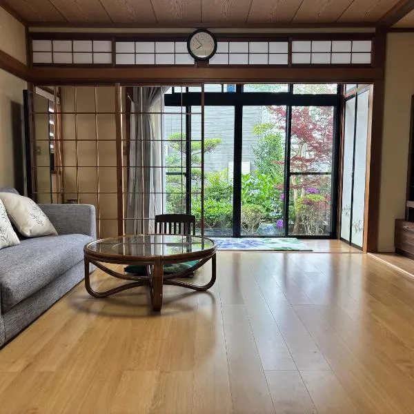 世界文化遗产三保松原 徒步3分钟 和服体验 160平独栋日式民居 民宿 松原, hotel in Shizuoka