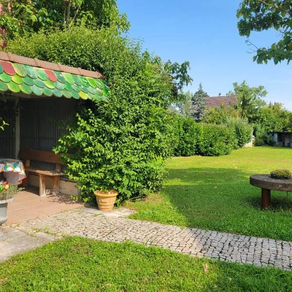 La maison des Cigognes, hotel in Hésingue