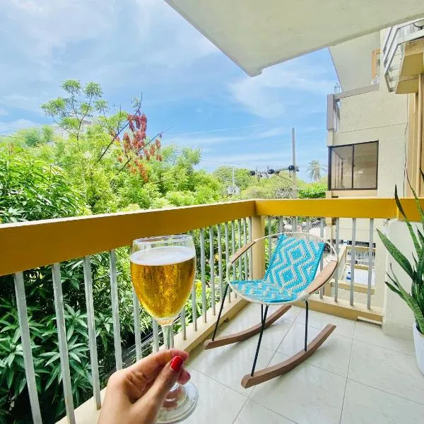 Apartamento a 2 minutos de la playa, hotel in Gaira