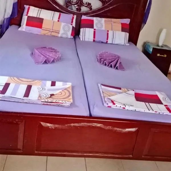 ZURI Homestay WIFI & Ocean NEAR!!, hotel in Mombasa