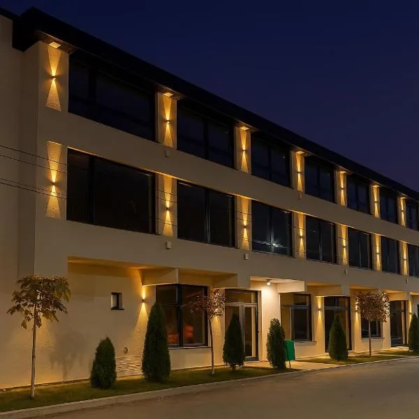 Hotel DAMAD, hotel di Smîrdan