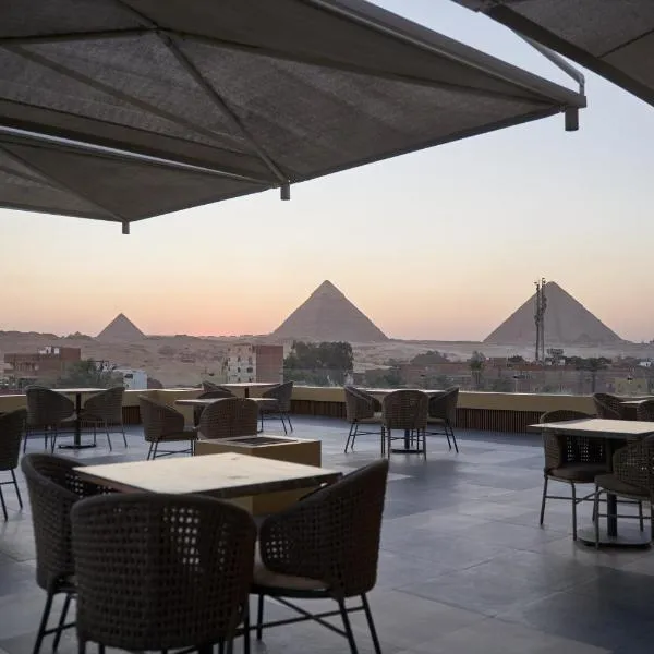 Royal Nine Pyramids View Hotel, hotel in Cairo