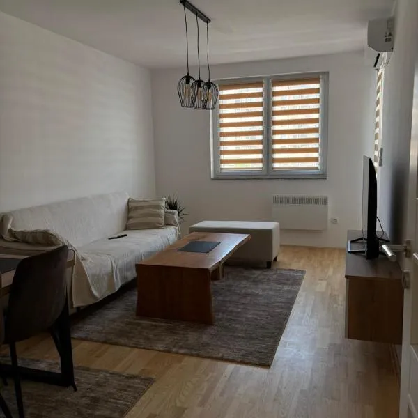 MH apartment, hotel in Vranješ