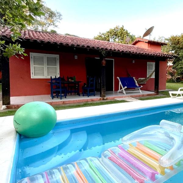 Cozy house with pool near the beach