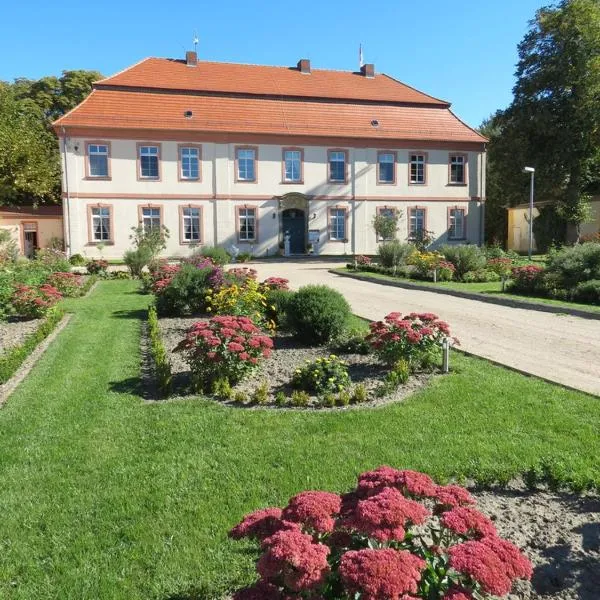 Schloss Lohm, hotell i Lohm