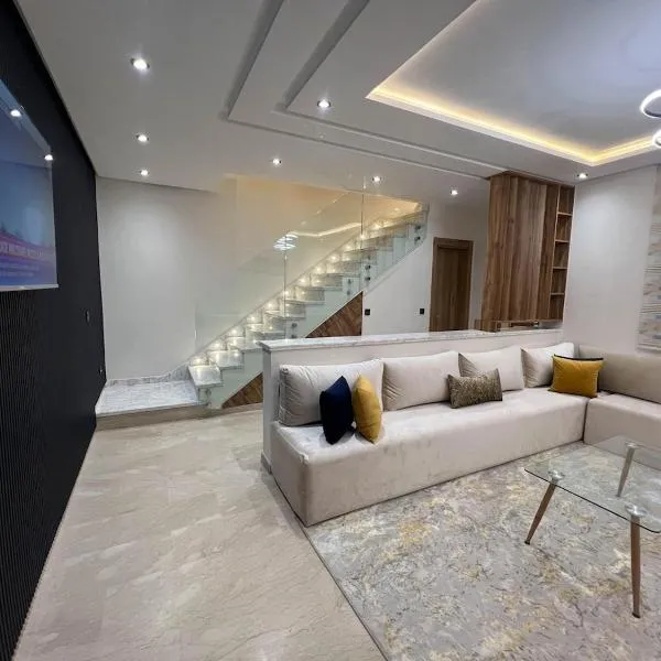 luxury duplex appartement, hotel em Agadir