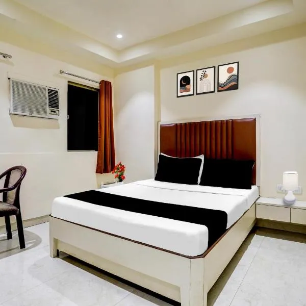 Super Collection O Ulhasnagar Railway Station Formerly Hotel Derby, hotel in Kalyan