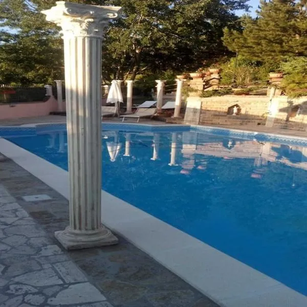 Villa in Tagliacozzo with Pool and Nature, khách sạn ở Tagliacozzo