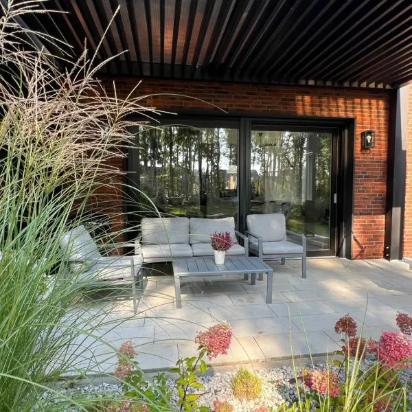 Villa Norda Dębki, hotel v destinaci Dębki