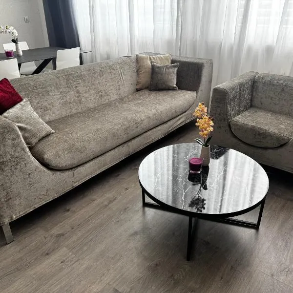 Stromova apartment - two bedroms – hotel w Bratysławie