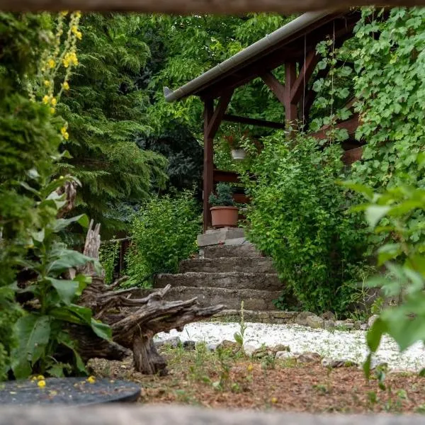 Márai vendégház, hotel din Kács