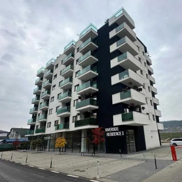 Riverside Apartament, hotel in Luduş