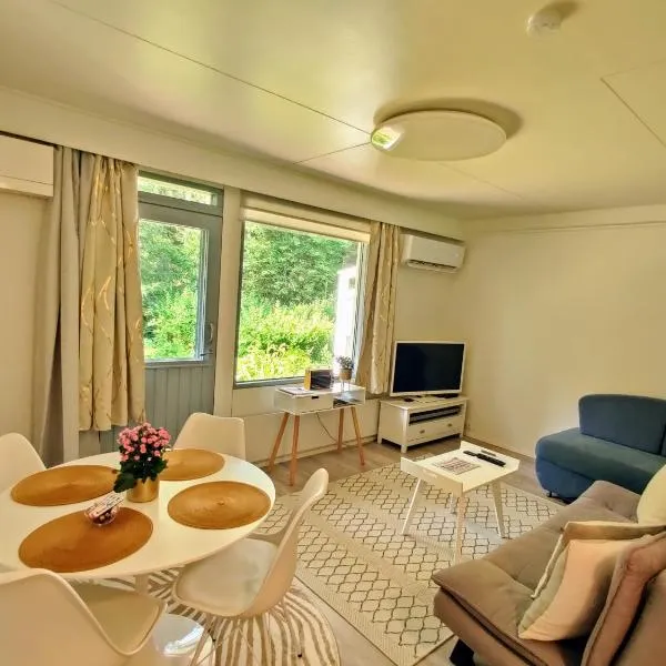 Entire apartment in the best location in Tuuri!, hotel in Tuuri