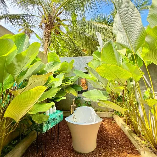Tropicana Hideaway Hikkaduwa, hotel in Hikkaduwa