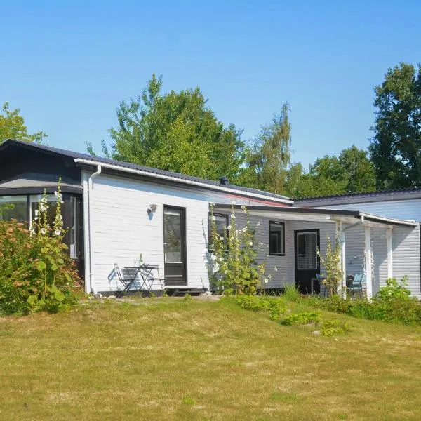 Awesome Home In Mesinge With Wifi, hotel in Mesinge