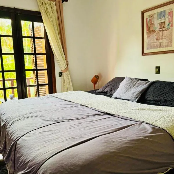 Linda Suite Master no Jd Marajoara em Casa de Alto Padrão, hotel in Sao Paulo