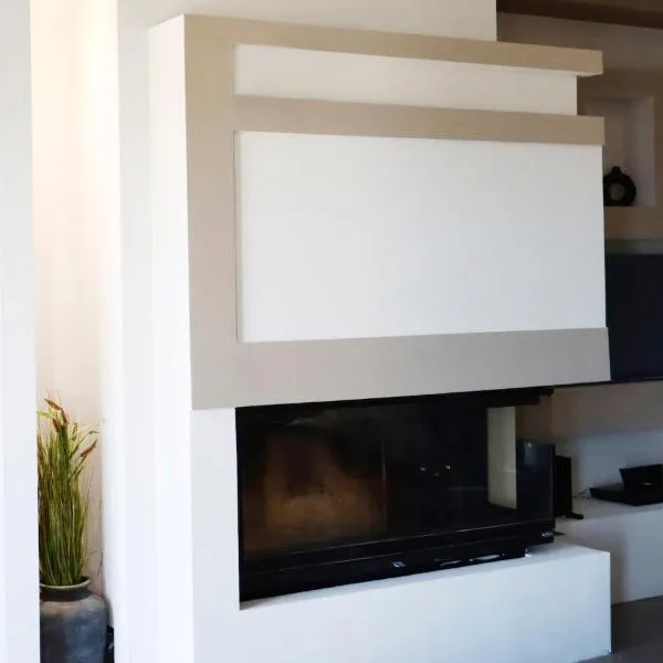 Avra home with Fireplace and Free Hot Chocolate, ξενοδοχείο στο Λευκαντί