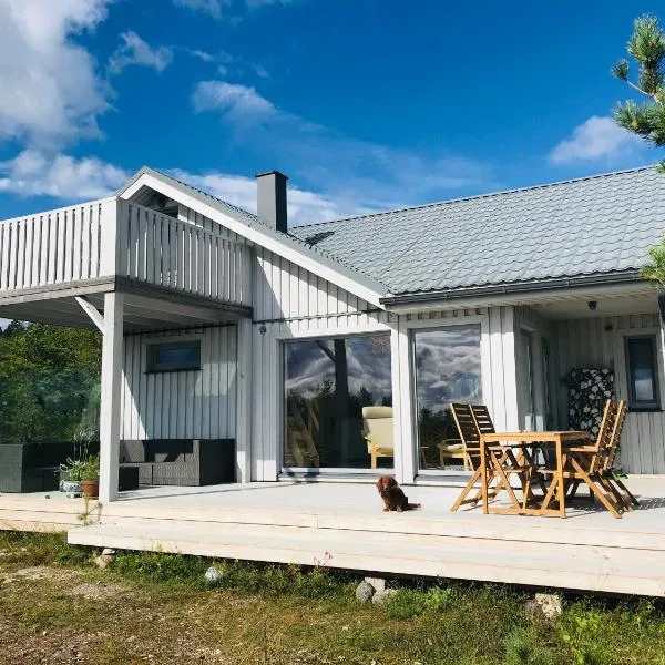 Romantic beach cottage, hotel in Kalana