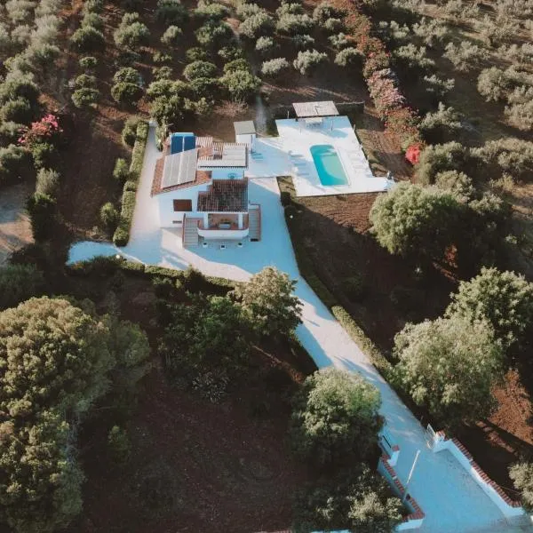 Villa Stefano - avec piscine privée à Trapani, hotel en Casa Luppini