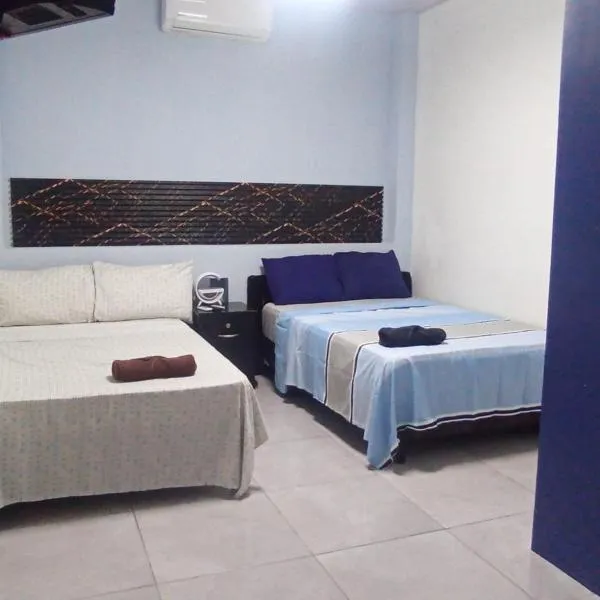 Evolution Home, ξενοδοχείο σε Astoria