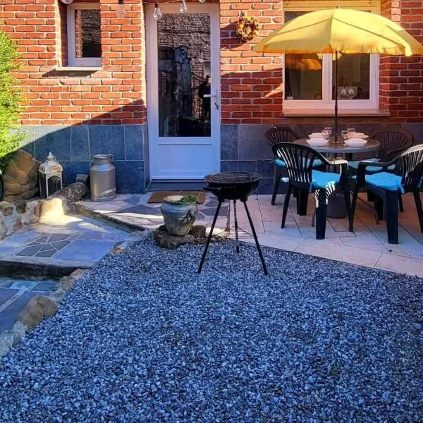 Cottage tout équipé 2 à 4 personnes, hotel in Hérin
