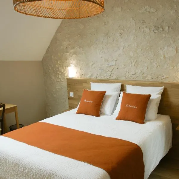 Le Colombier - Chambre Hirondelle, hotel em Baule