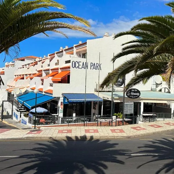 Apartment in Ocean Park, Costa Adeje, Tenerife, hotel in Adeje