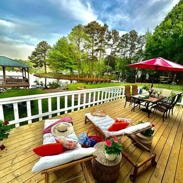 Lake Norman Cove – hotel w mieście Denver