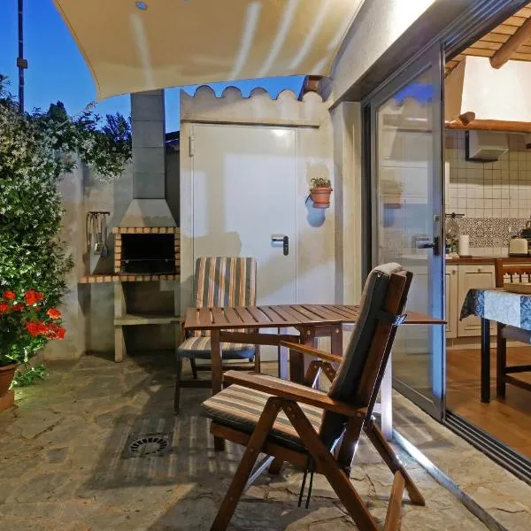 Casa Rural El Cuco, khách sạn ở Robledillo