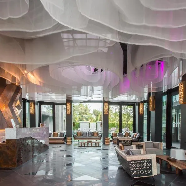 Maya Phuket Airport Hotel-Naiyang Beach, hotel di Pantai Nai Yang