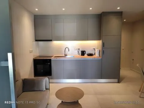 Dimitris's & Evangelia's Loft Homes with Garden, Near Airport & Town, hotel a Ágios Rókkos