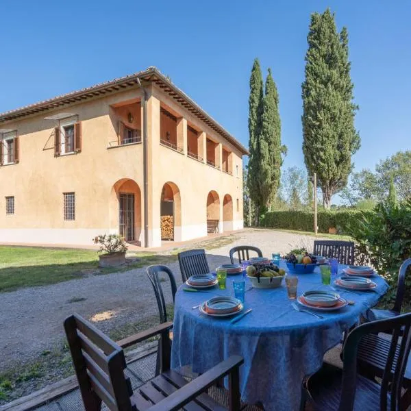 Farmhouse near Nightlife, hotel en Penna