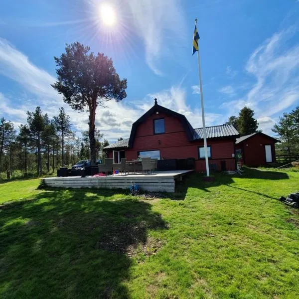 Camp Caroli Villa Aurora, hotel in Jukkasjärvi
