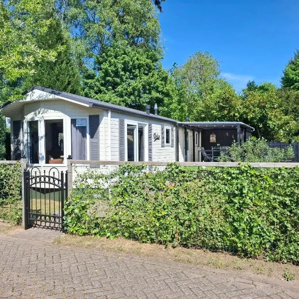 Chalet Relax, hotel em Putten