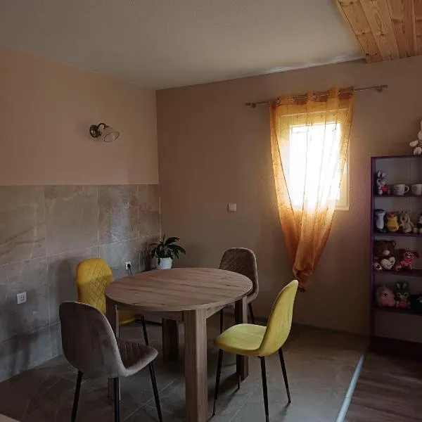 Mona apartman, hotel in Žabljak