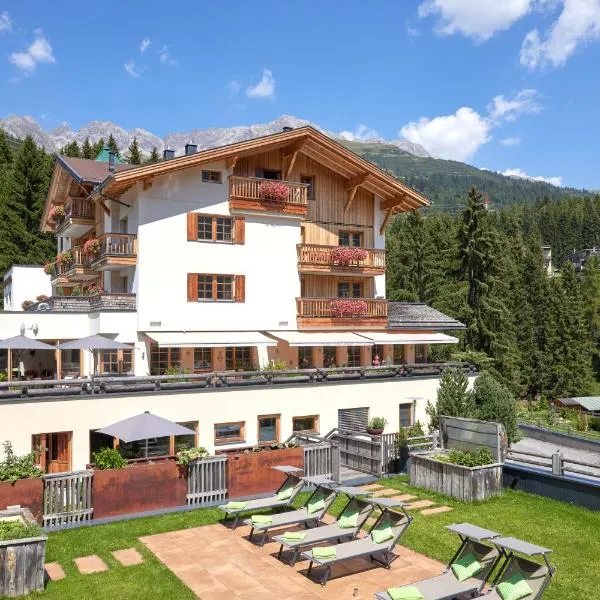 Der Waldhof - Unique - A hidden gem, hotel in Sankt Anton am Arlberg