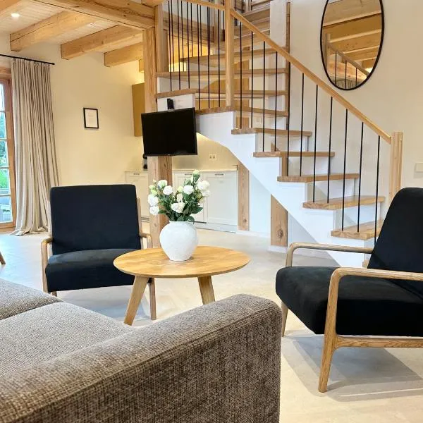 Poeto Namas Art、アニークシュチェイのホテル