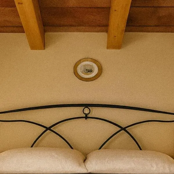 la Tana di Luna、Adranoのホテル