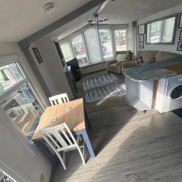 Western Lakes Caravan, hotel in Lamplugh