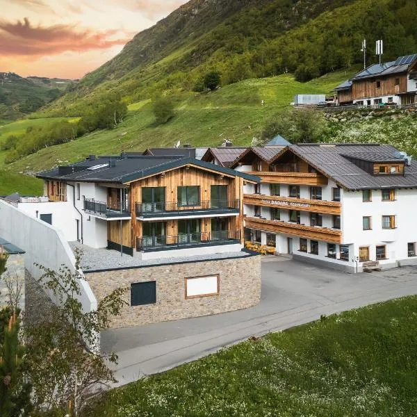 Die Sabine & dein Hotel in Galtür, hotel in Galtür