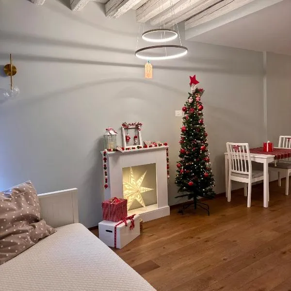 Gingerbread Suite Originale appartamento a tema Natale in centro storico: Chioggia'da bir otel
