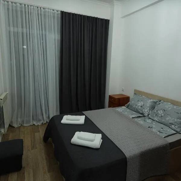 Peaceful Tbilisi Apartment Wifi, hotel din Tbilisi