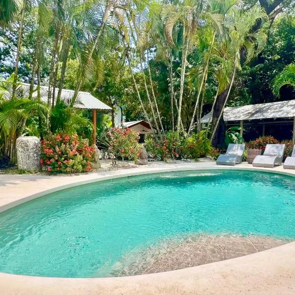 Casa Bonita - 5br With Pool Walk To Beach!, hotel in Nosara