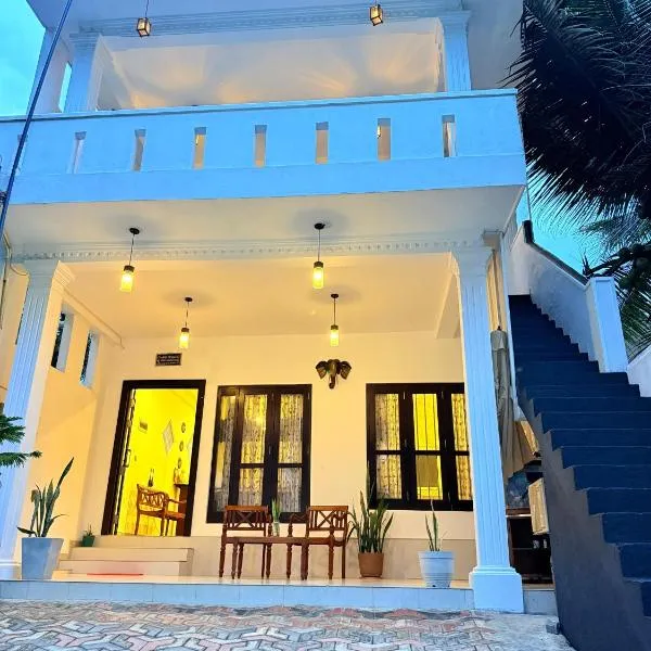 Ocean Breeze Cottage, hotel v destinaci Ahungalla