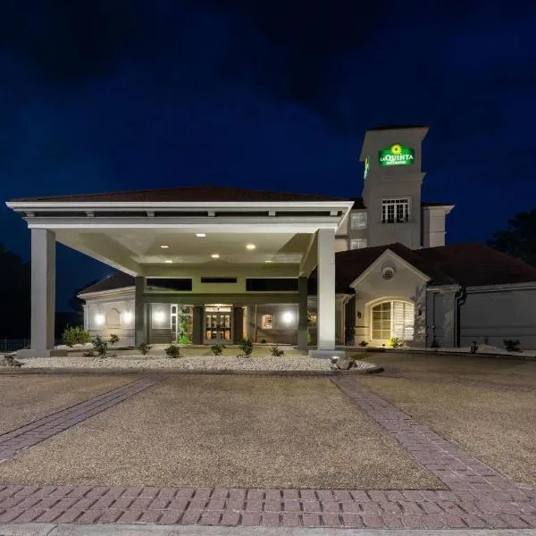 La Quinta by Wyndham Raleigh Cary, hotel en Cary