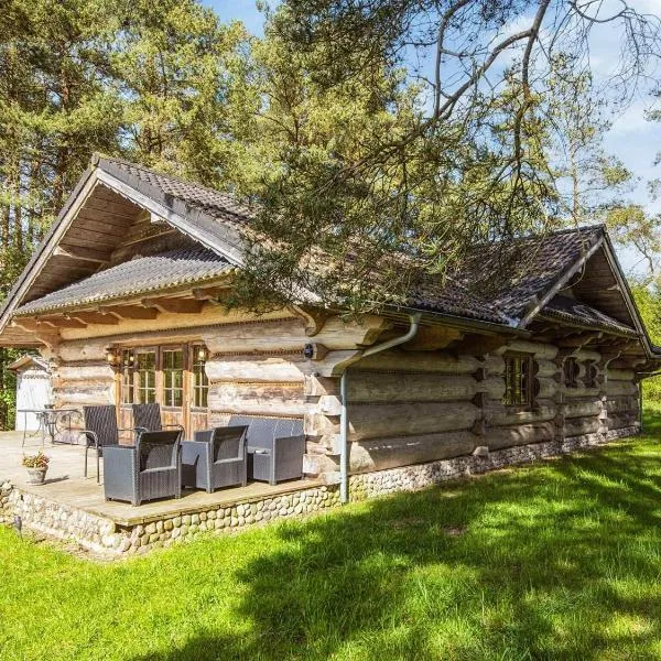 8 person holiday home in Ebeltoft, hotel v destinaci Ebeltoft